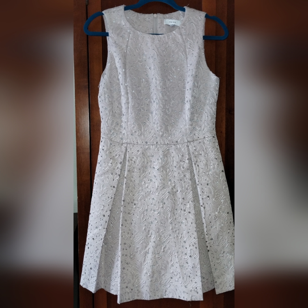 Dress Riess Beige Aline. Sleeveless Back Zip up Inner lining - Size 6 Pockets